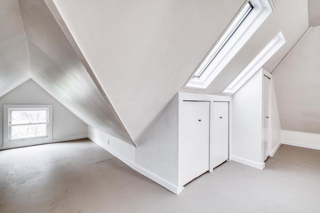 705 Hudgins ST, Smithville, TX 78957