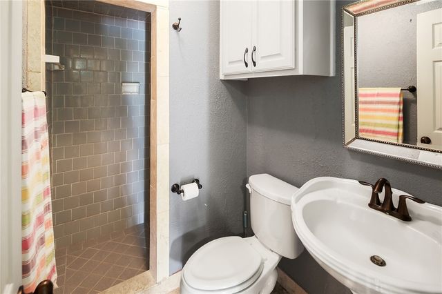 801 South Rosemary Drive, Bryan, TX 77802