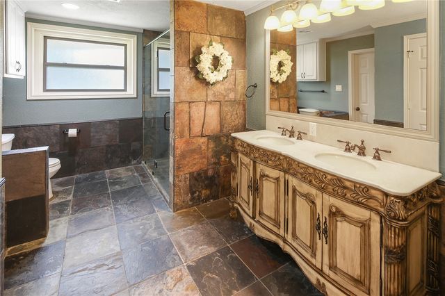 801 South Rosemary Drive, Bryan, TX 77802