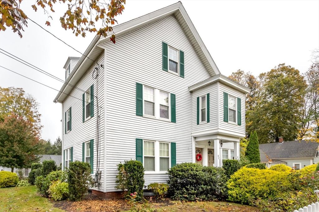 32 Billings St 32A, Sharon, MA 02067