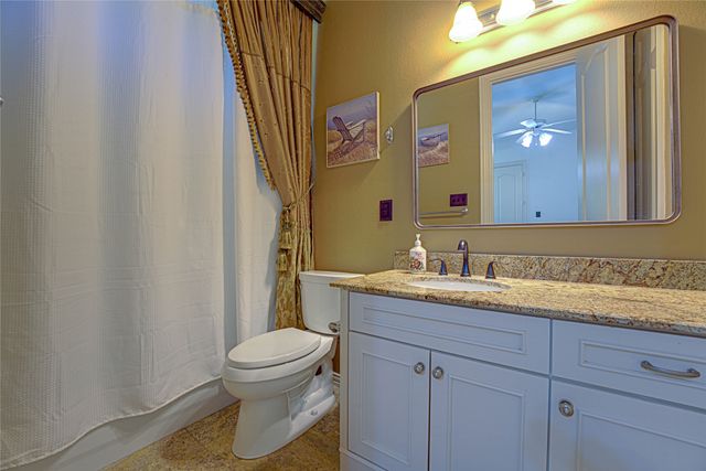 242 Ridgemont Drive, Heath, TX 75126