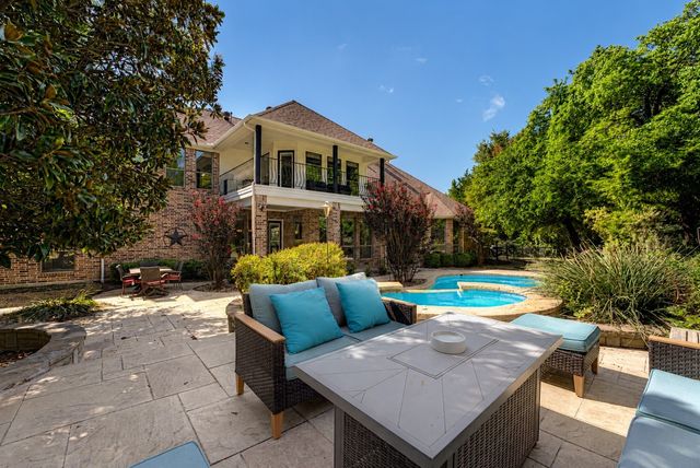 242 Ridgemont Drive, Heath, TX 75126