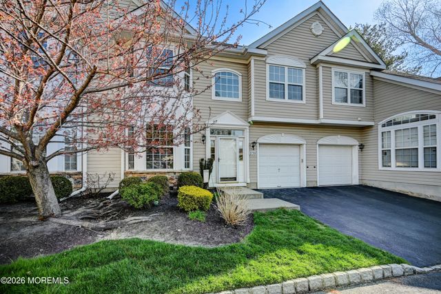 235 Shinnecock Drive, Manalapan, NJ 07726