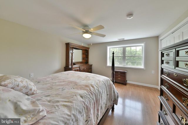 715 BUCKS RD, Perkasie, PA 18944