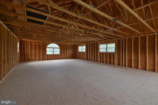 715 BUCKS RD, Perkasie, PA 18944