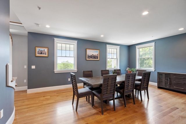 7 Bridle Spur Ln, Danvers, MA 01923