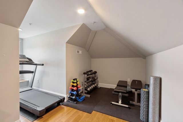 7 Bridle Spur Ln, Danvers, MA 01923