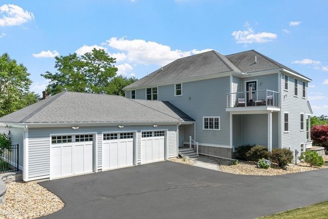 7 Bridle Spur Ln, Danvers, MA 01923