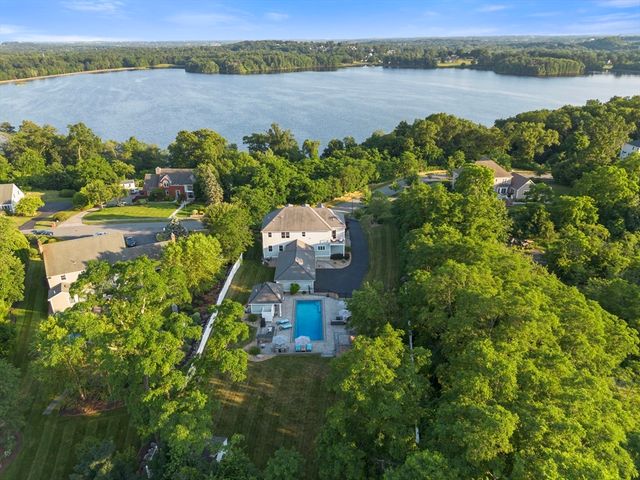 7 Bridle Spur Ln, Danvers, MA 01923