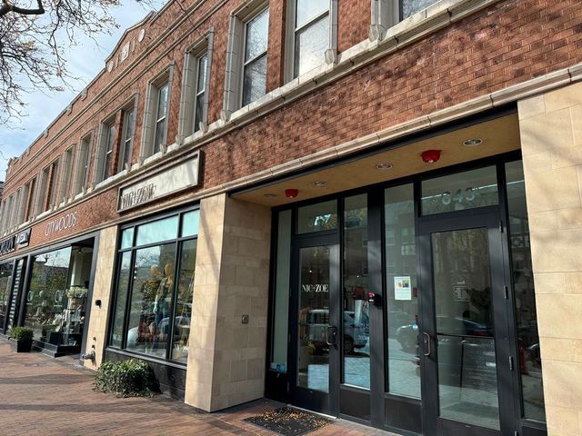 647 Central Avenue, Highland Park, IL 60035