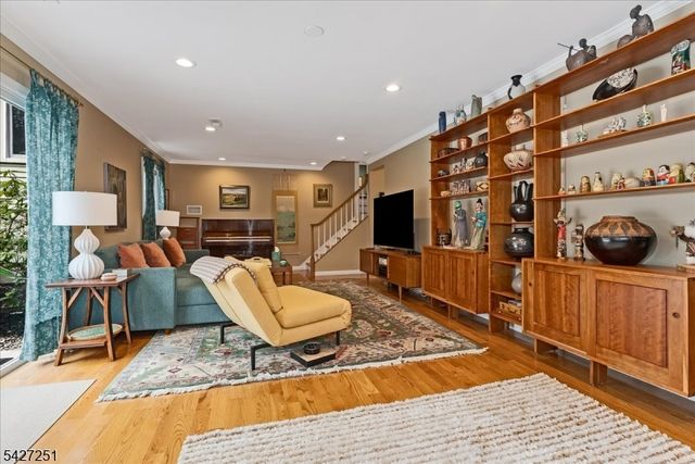 167 Mountain Ave, New Providence Boro, NJ 07974