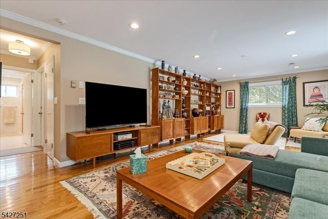 167 Mountain Ave, New Providence Boro, NJ 07974