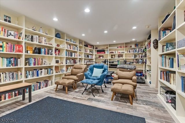 167 Mountain Ave, New Providence Boro, NJ 07974