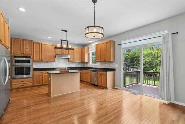2589 Portage Avenue, Wauconda, IL 60084