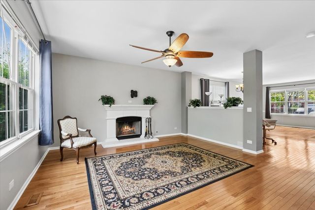 2589 Portage Avenue, Wauconda, IL 60084