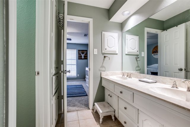 2211 Bluebonnet Drive, Richardson, TX 75082