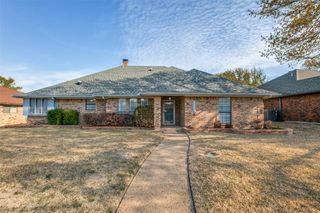 2211 Bluebonnet Drive, Richardson, TX 75082
