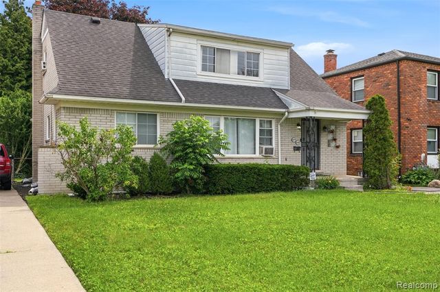 648 Alter Road, Detroit, MI 48215