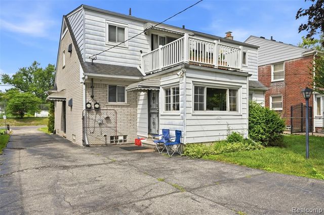 648 Alter Road, Detroit, MI 48215