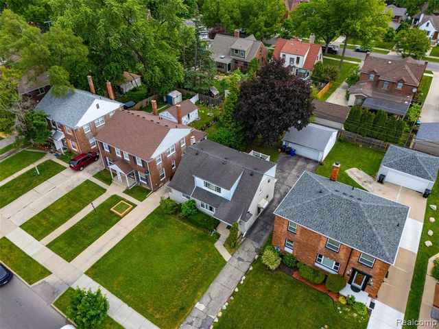 648 Alter Road, Detroit, MI 48215