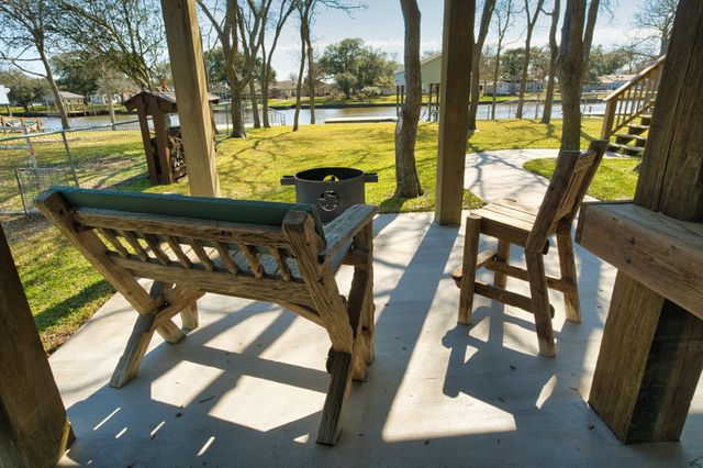 2569 County Road 291, Sargent, TX 77414