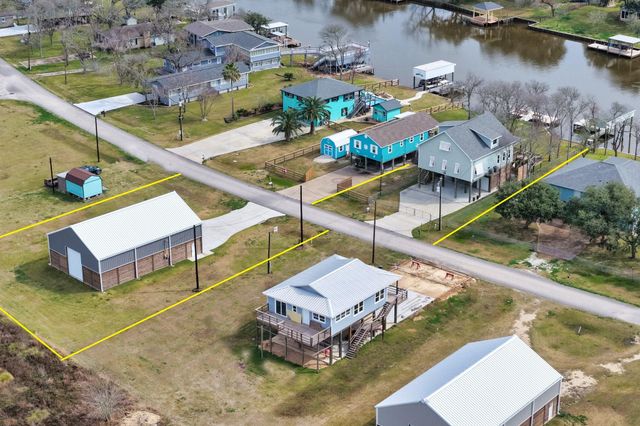 2569 County Road 291, Sargent, TX 77414