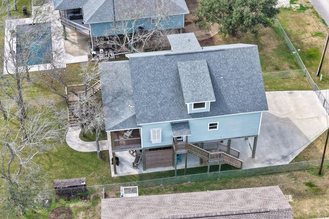 2569 County Road 291, Sargent, TX 77414