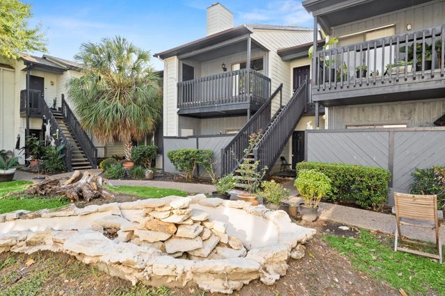 9009 Richmond Avenue 111, Houston, TX 77063