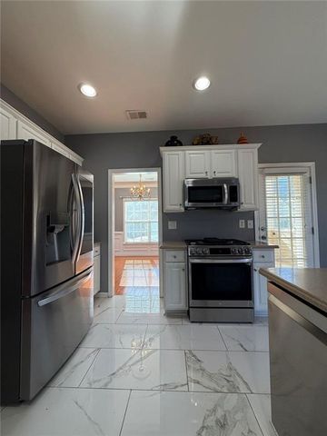 1009 S Creek Drive, Villa Rica, GA 30180