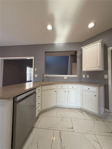 1009 S Creek Drive, Villa Rica, GA 30180