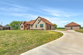 15 N Wilderness Road, Calera, OK 74730