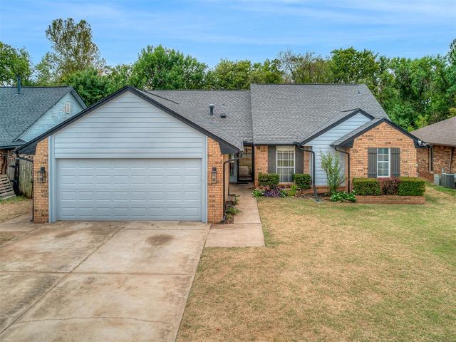 1908 Edgewater Lane, Edmond, OK 73013