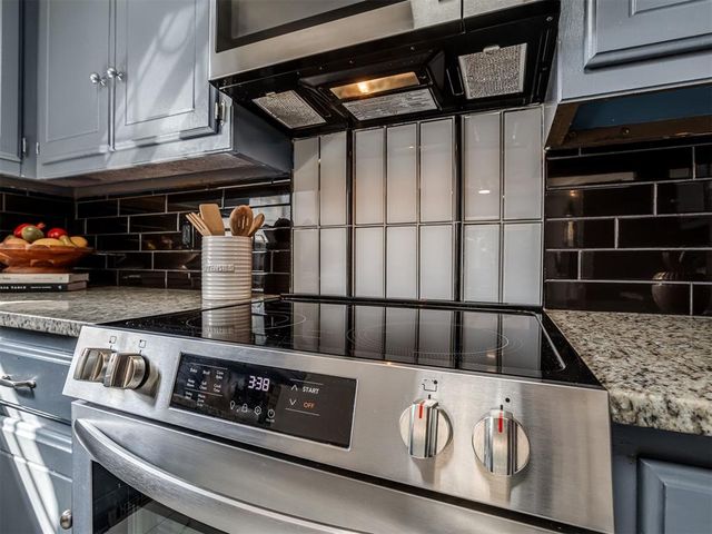 1908 Edgewater Lane, Edmond, OK 73013