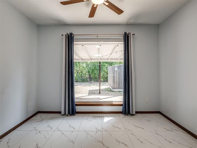 1908 Edgewater Lane, Edmond, OK 73013
