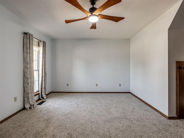 1908 Edgewater Lane, Edmond, OK 73013