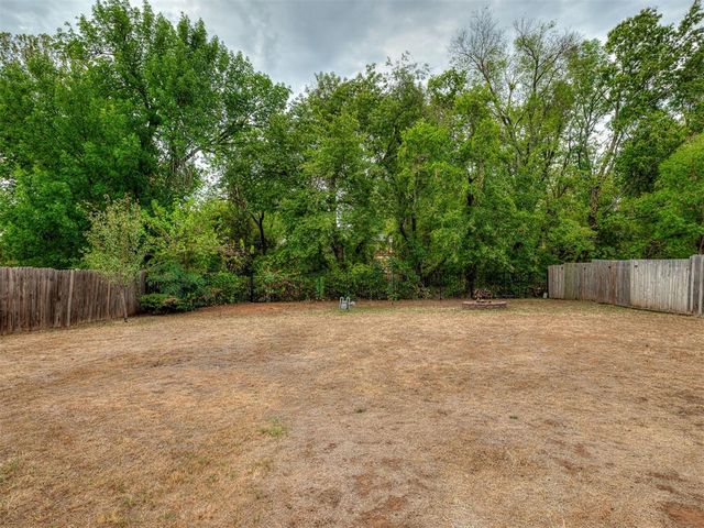1908 Edgewater Lane, Edmond, OK 73013