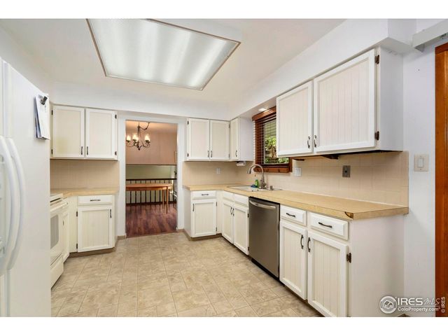 2938 Glendevey Dr, Loveland, CO 80538