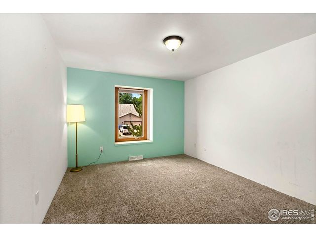 2938 Glendevey Dr, Loveland, CO 80538