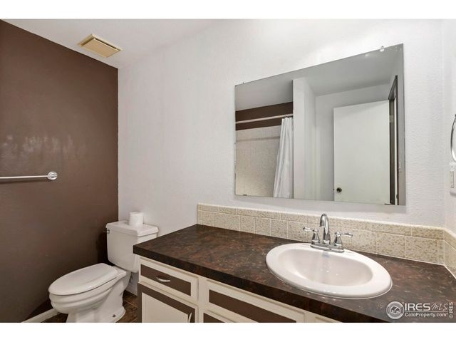 2938 Glendevey Dr, Loveland, CO 80538