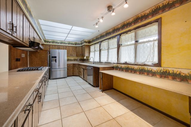 1120 263rd Street, Crete, IL 60417