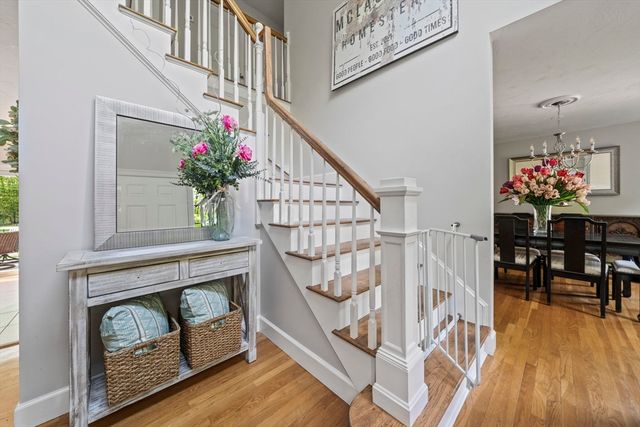 4 Bruce Rd, Holbrook, MA 02343