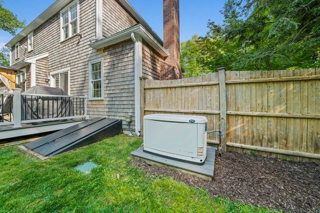 4 Bruce Rd, Holbrook, MA 02343