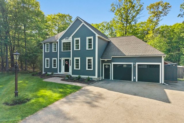 4 Bruce Rd, Holbrook, MA 02343