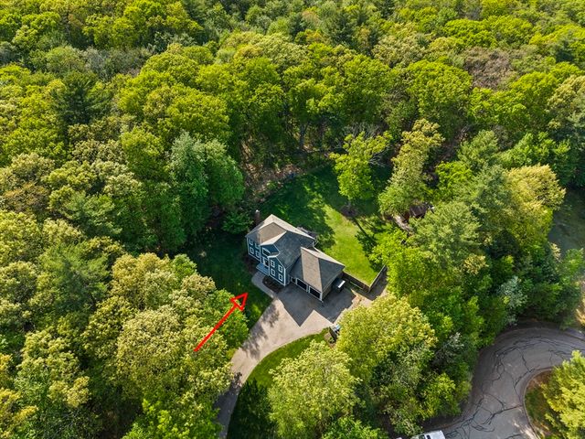 4 Bruce Rd, Holbrook, MA 02343