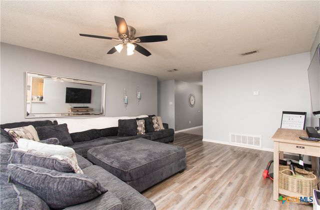 4305 Beach Ball Drive, Killeen, TX 76549