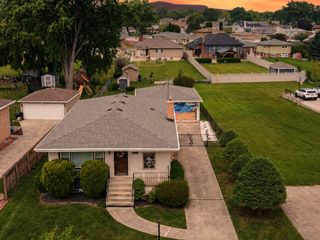 9020 Nashville Avenue, Oak Lawn, IL 60453