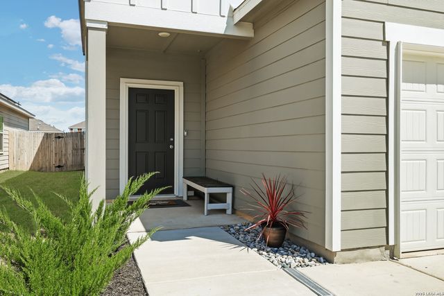 7726 Fern Holw, San Antonio, TX 78252