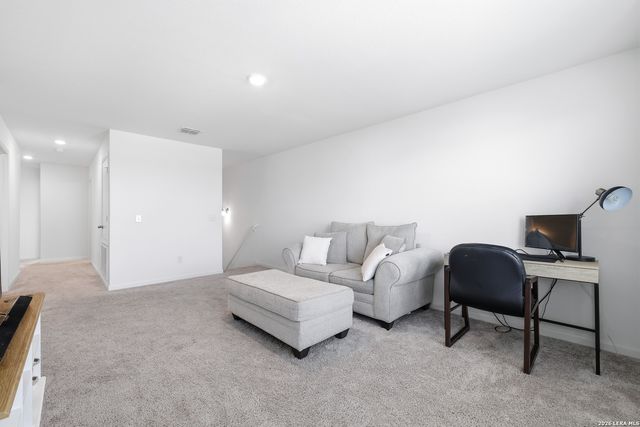 7726 Fern Holw, San Antonio, TX 78252