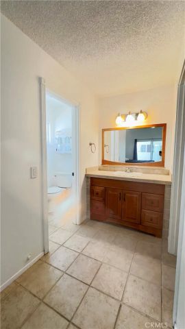 44034 Halcom, Lancaster, CA 93536