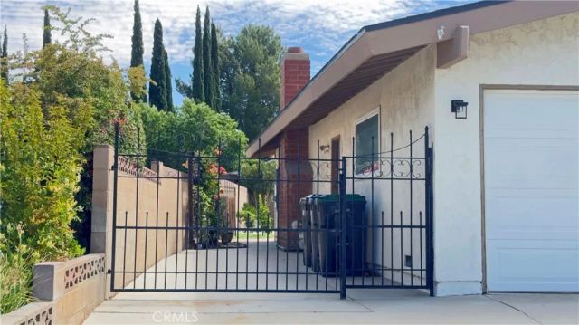 44034 Halcom, Lancaster, CA 93536